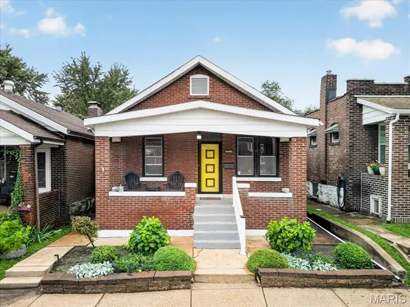 4448 Wallace St, Saint Louis, MO 63116