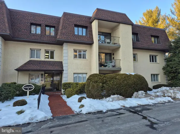 201A Summit Dr #A, Bryn Mawr, PA 19010