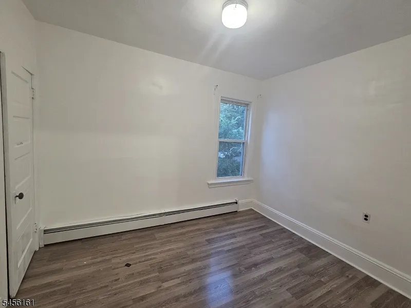 2 bed, 1.0 bath, $2,000 — Photo 4