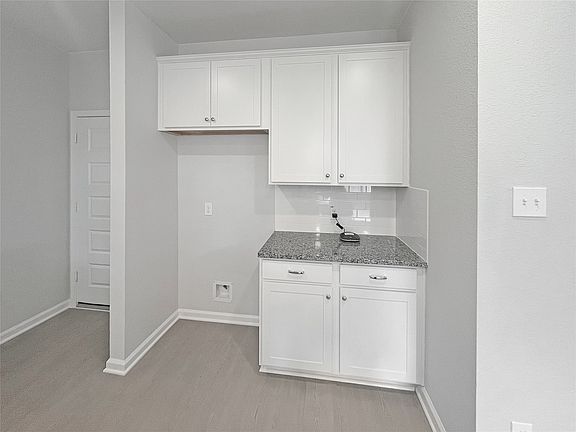 The Robin II- Kitchen