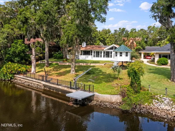 1705 JORK Road E, Jacksonville, FL 32207