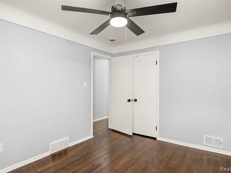 24270 Scotia Rd — Photo 16
