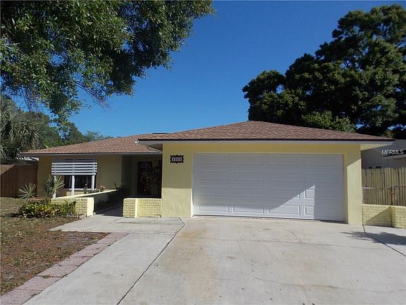 2nd image of 6969 Aberfeldy Ave N