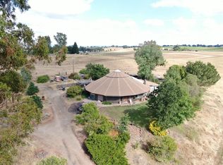 20380 E Acampo Rd, Clements, CA 95227