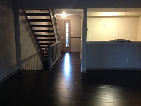 5th image of 8052 Sunset Cove Dr