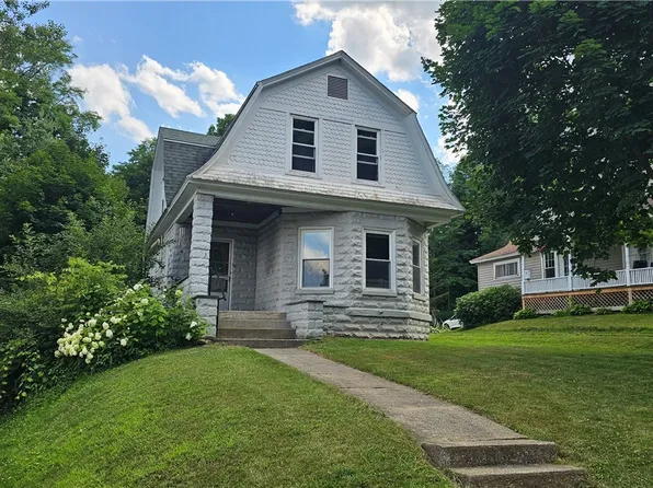 3 Holmes Ave, New Berlin, NY 13411