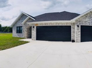 5089 W Skyler Dr, Springfield, MO 65802