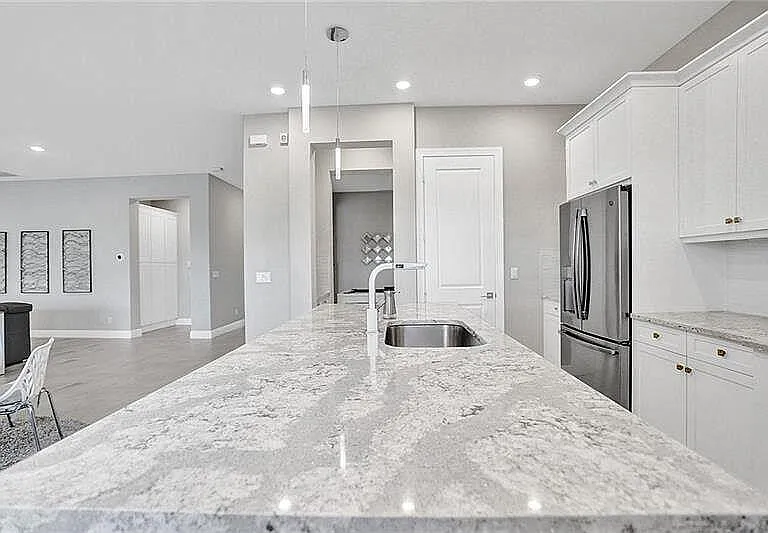 Waterway Cir — Photo 13
