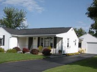 8045 Racine St, Birch Run, MI 48415