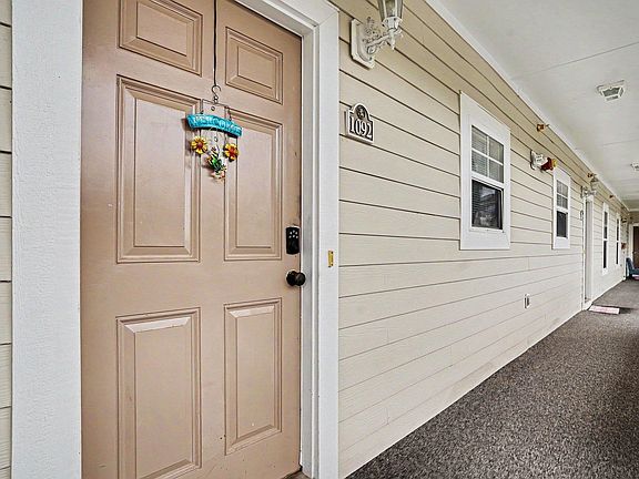 4th image of 600 Heathrow Dr. #1092