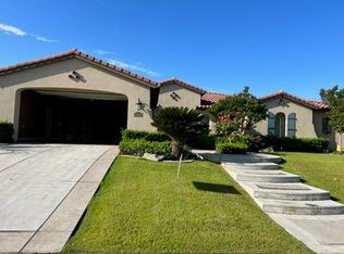 12715 Eversham Dr, Bakersfield, CA 93311