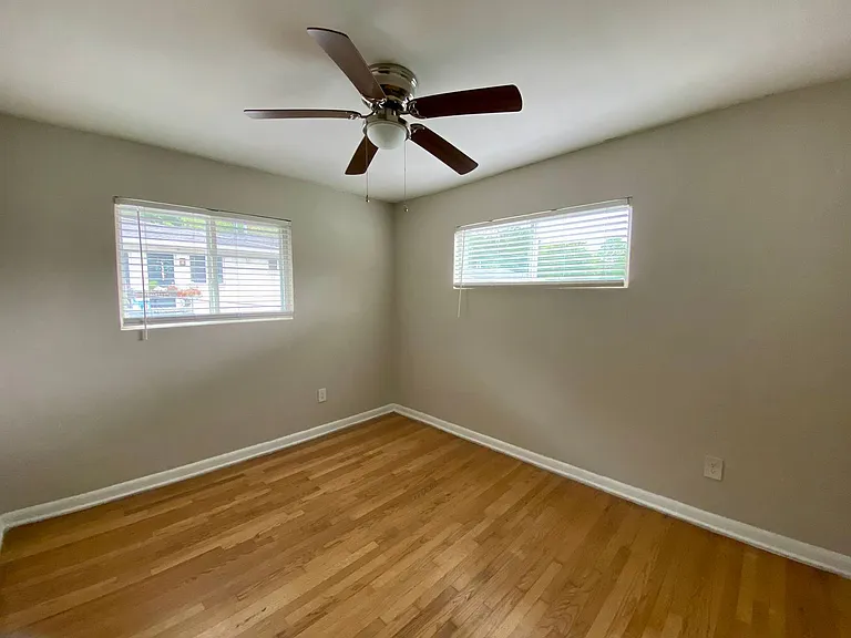 Oak Pointe Apartments — Photo 26