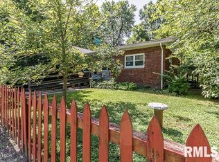 729 W Raymond St, Harrisburg, IL 62946