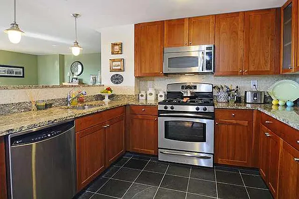 Sold by Hudson Place Realty | media 5