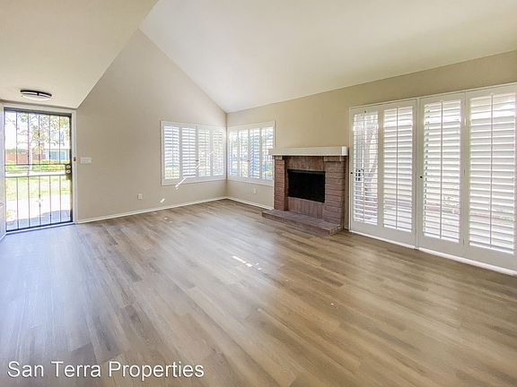 4th image of 10682 Escobar Dr
