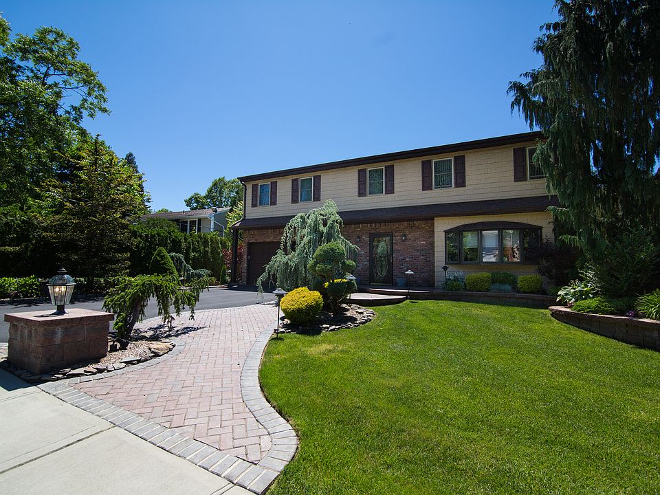 1st image of 47 Winthrop Dr