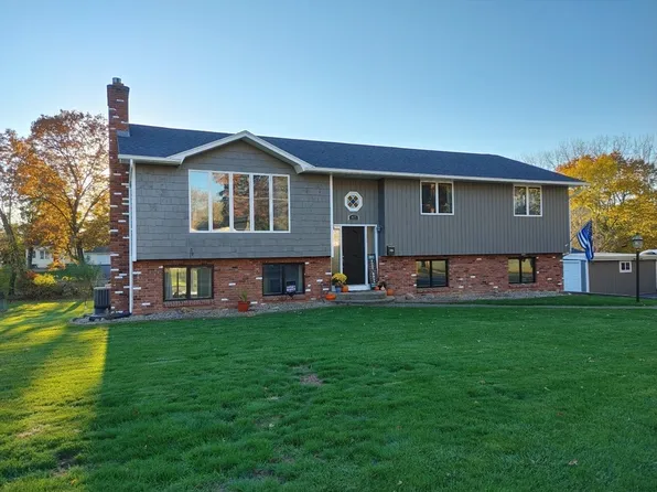 67 Boynton Ave, South Hadley, MA 01075