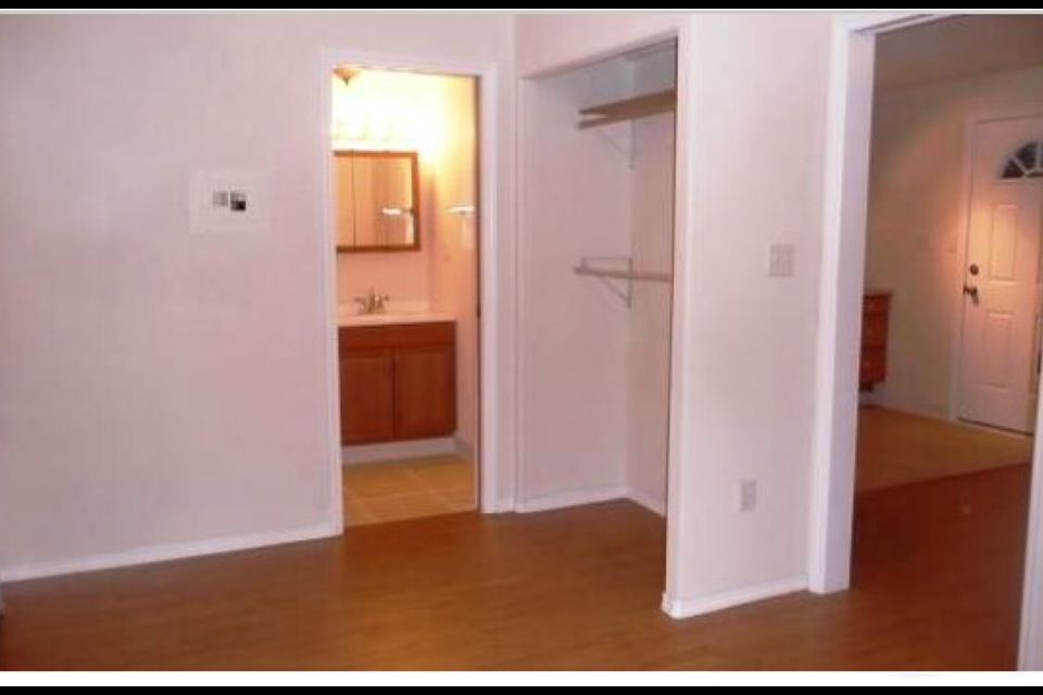 Photo not of current unit. Same layout but some differences