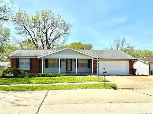 2710 Cherry Bud Ct, Saint Louis, MO 63129