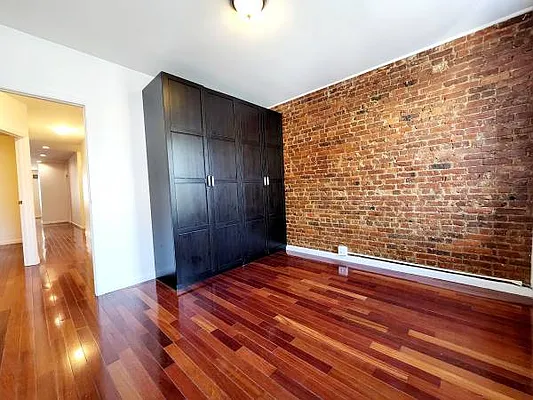 Rented by Brooklyn Property Group LLC | media 34