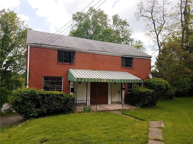 1st image of 441/443 Jacobson Dr