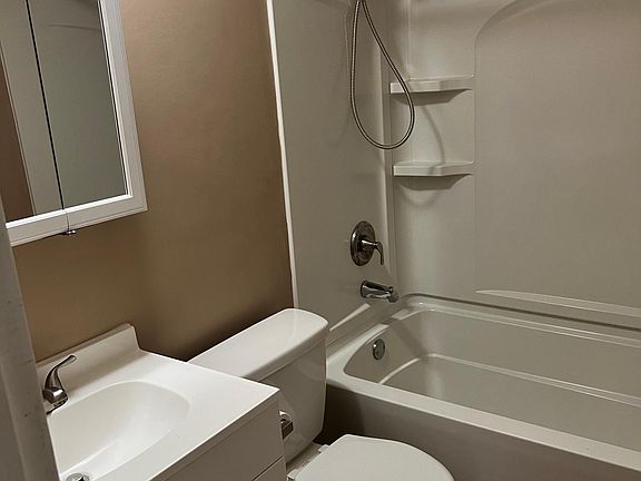 4th image of 3679 Hertland Dr