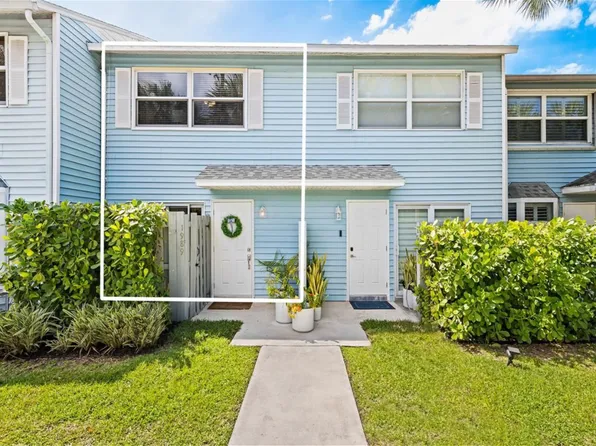 1989 NE 15th Ave, Fort Lauderdale, FL 33305