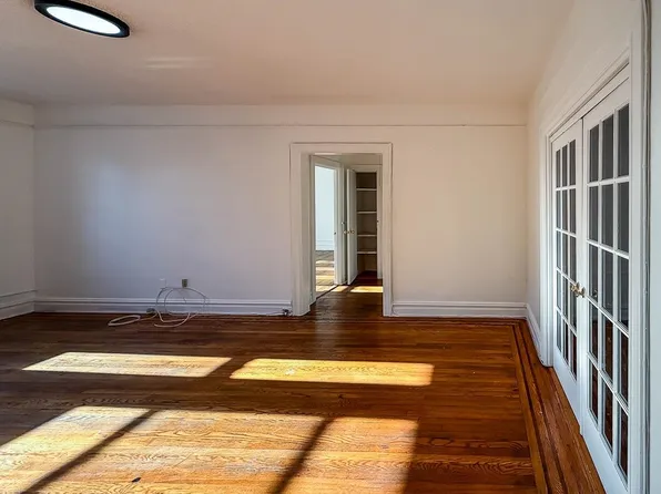 36 Duncan Avenue image 6 of 31