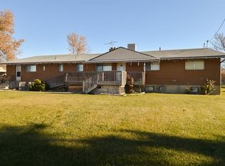 1631 S Bluff Rd, Syracuse, UT 84075