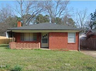 324 Fairground St, Kosciusko, MS 39090