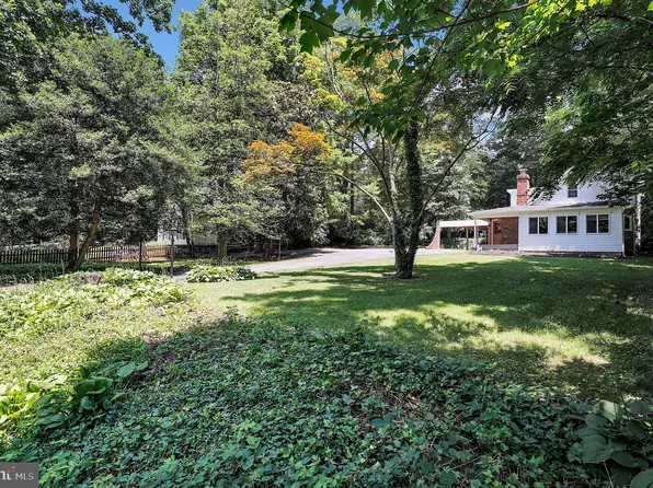 11425 Mapleview Dr, Silver Spring, MD 20902