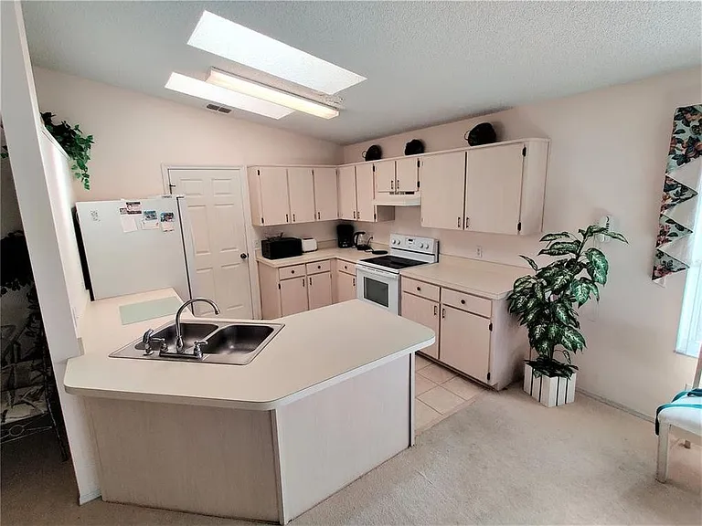 2208 Chappell Ct — Photo 6