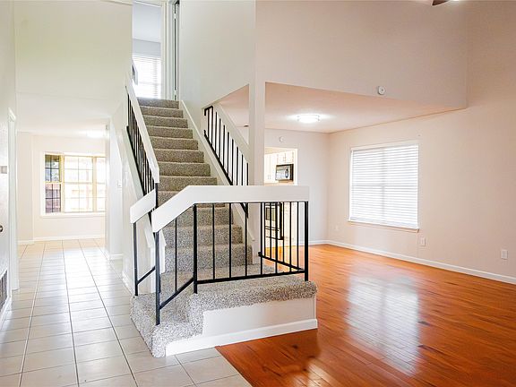 2nd image of 2558 Slaton Dr