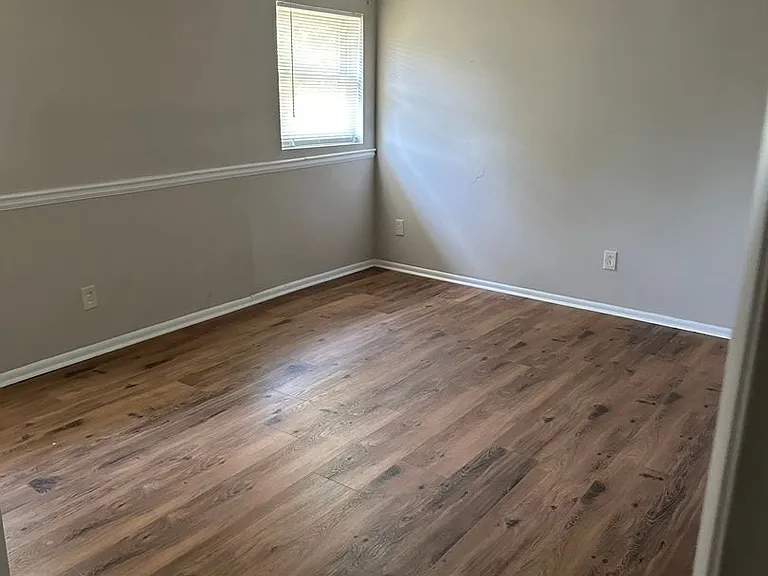 1603 Eleanor St — Photo 6