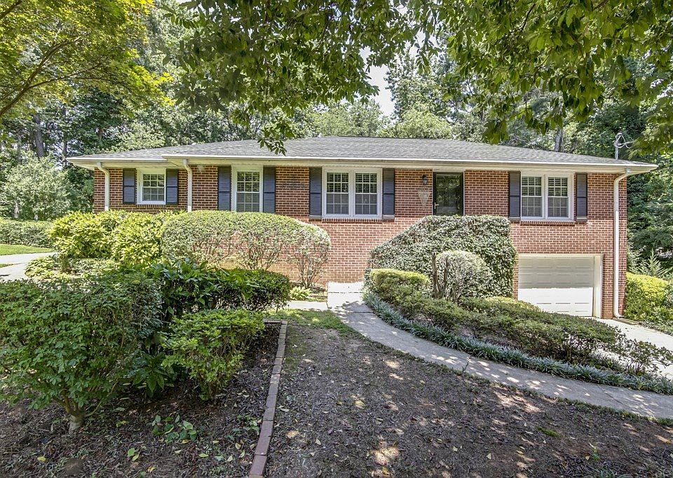 1st image of 2570 Cherrywood Ln SW
