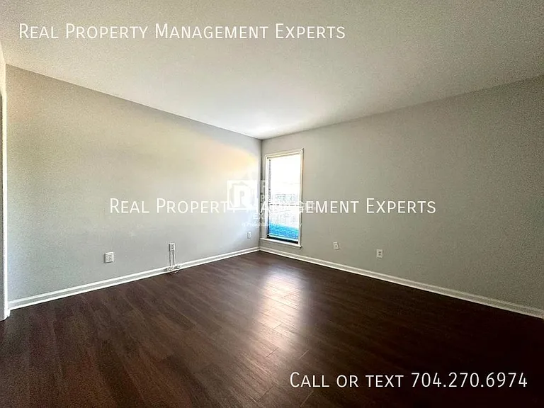 5718 Dockside Dr — Photo 9
