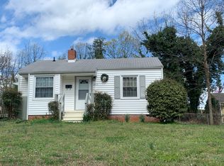 2810 Stratford Dr, Greensboro, NC 27408