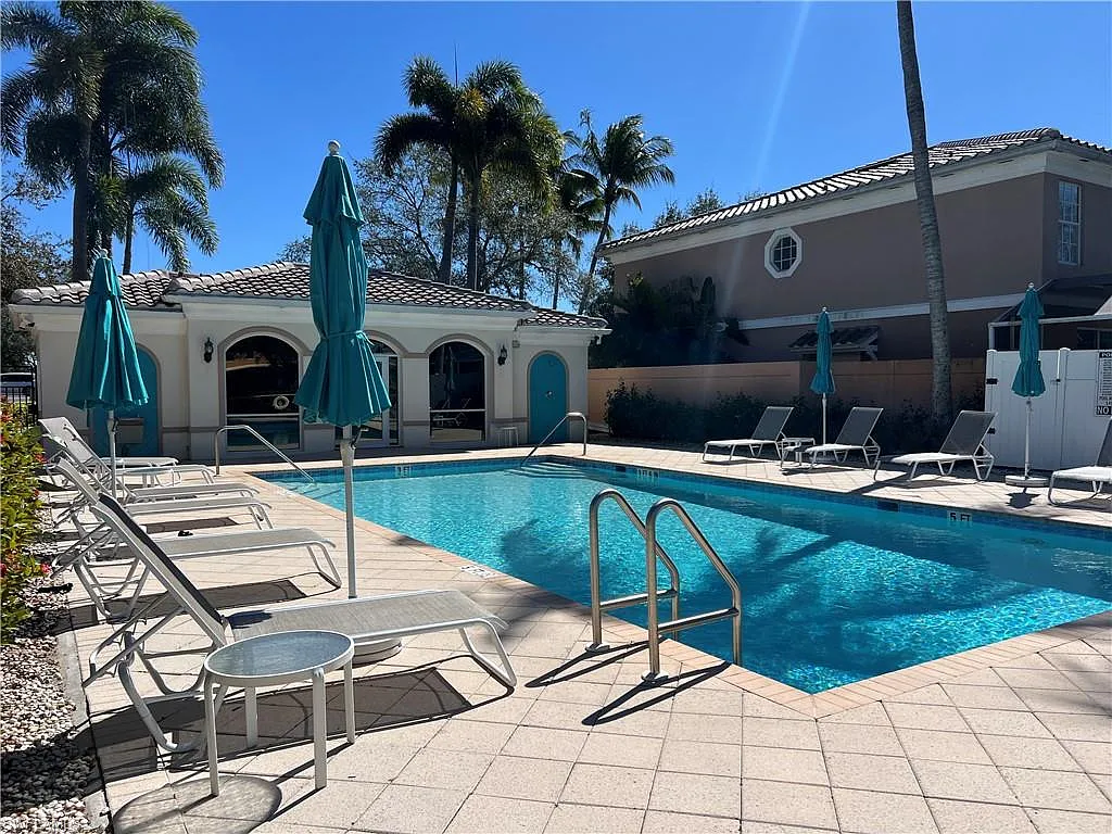 3 bed, 2.5 bath, 2000 sqft, $2,650 — Photo 2