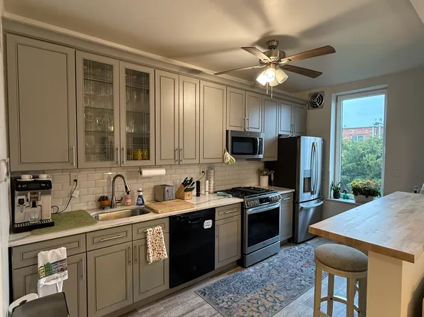 2140 Bleecker Street image 2 of 11