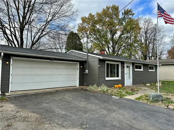 2855 Denny Rd, Ravenna, OH 44266