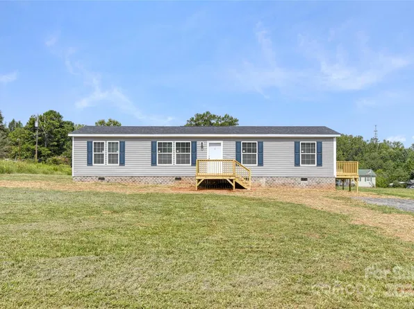 129 Calhoun Rd, Stony Point, NC 28678