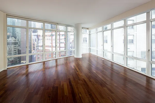 Sold by Luxury Property Group | media 19