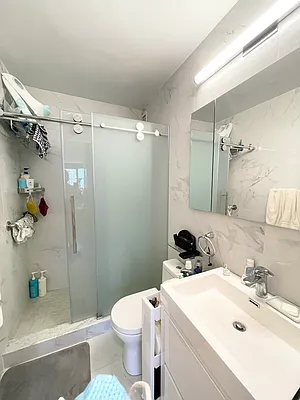 Rented by City Connections Realty | media 18