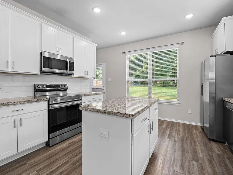 18140 Mail Route Rd — Photo 11