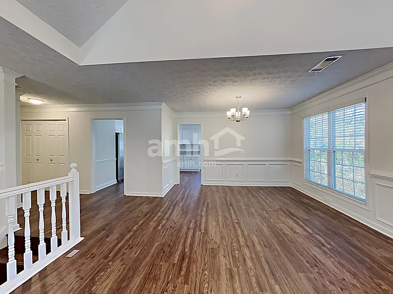 1772 N Oak Dr — Photo 12