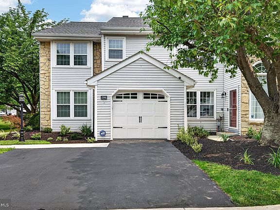 2nd image of 299 Carmen Dr