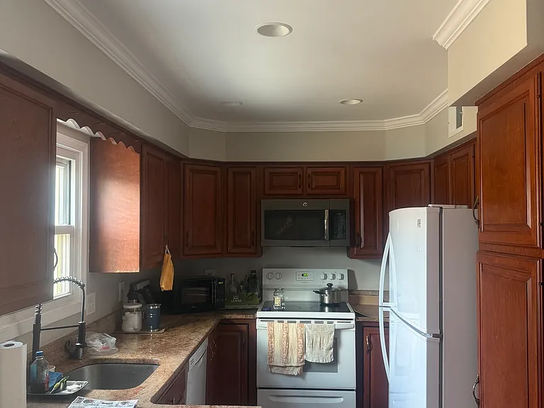 10210 Baltusrol Ct — Photo 6