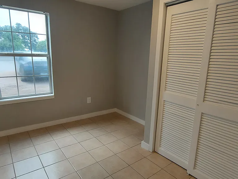 4314 Skyline Dr — Photo 6