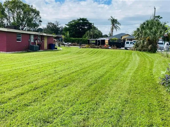 26821 Palm ST, BONITA SPRINGS, FL 34135