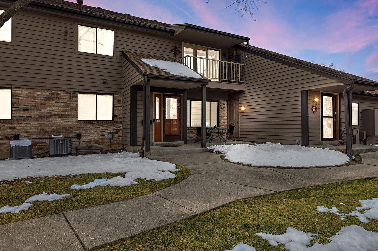4206 South Ridgewood LANE, Milwaukee, WI 53221 Zillow